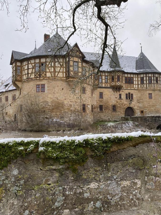 Ferienhaus Urlaub Im Wasserschloss Irmelshausen Hochheim