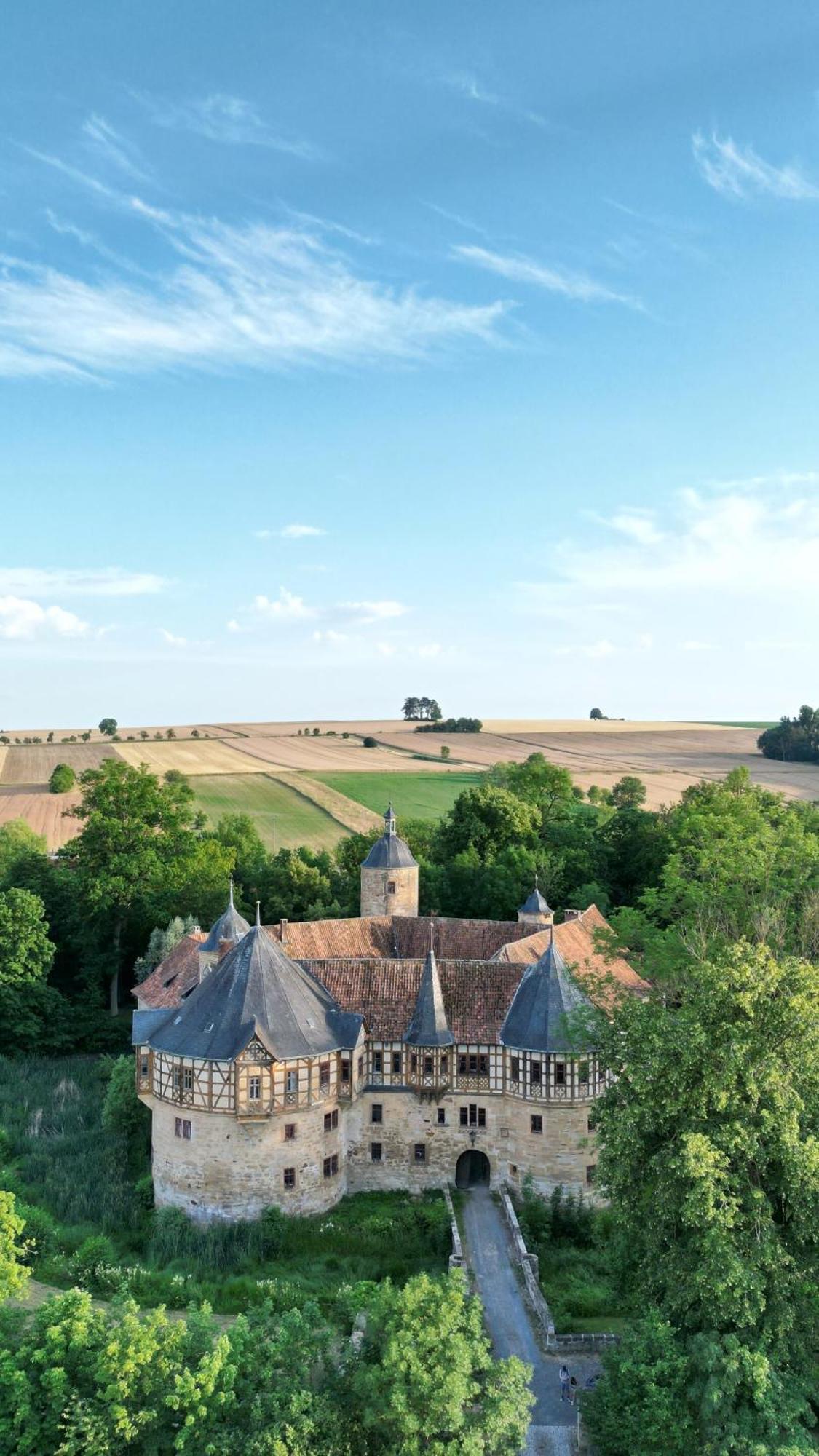 Urlaub Im Wasserschloss Irmelshausen Holiday home *